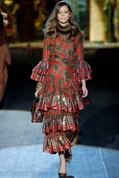Look 19